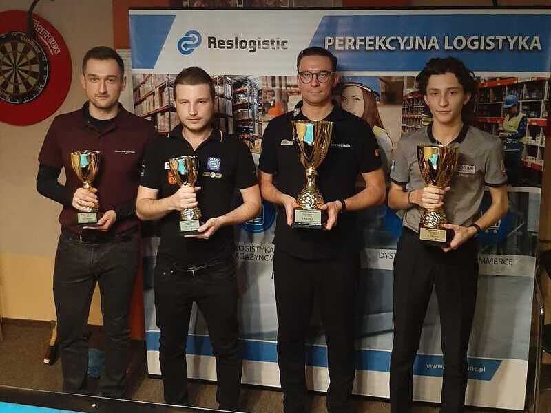 Na zdjęciu finaliści turnieju